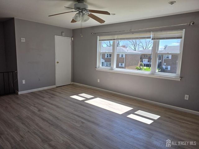 192 Evergreen Road 7B, Edison, NJ 08837