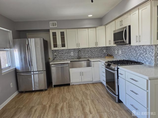 192 Evergreen Road 7B, Edison, NJ 08837