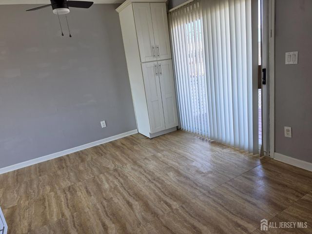 192 Evergreen Road 7B, Edison, NJ 08837