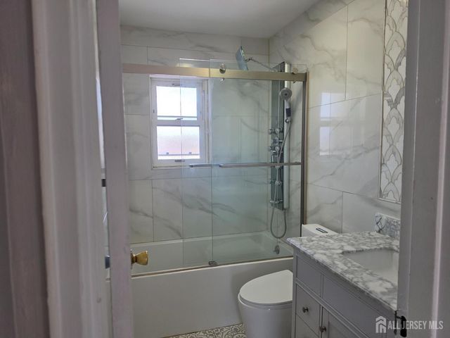 192 Evergreen Road 7B, Edison, NJ 08837