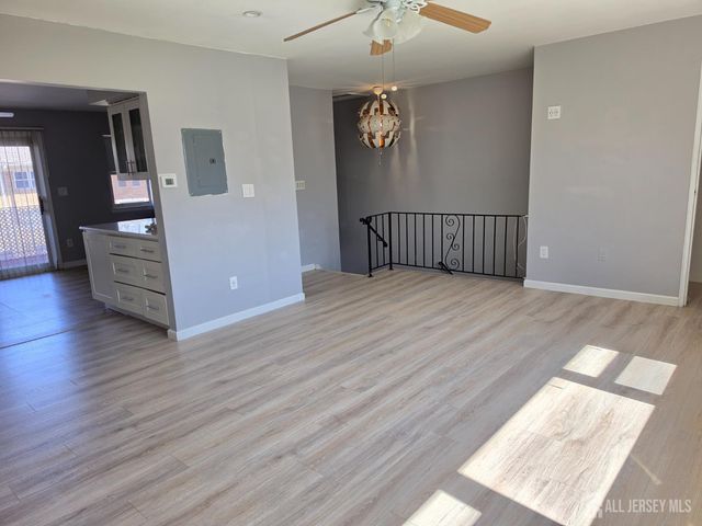 192 Evergreen Road 7B, Edison, NJ 08837