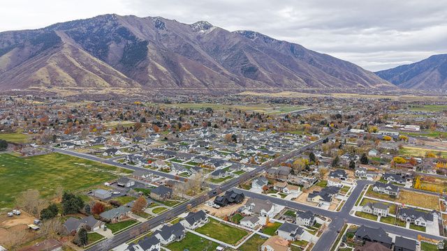 897 N MAIN ST ST, Mapleton, UT 84664