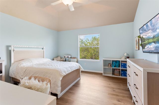 430 Overlook Drive, Friendswood, TX 77546