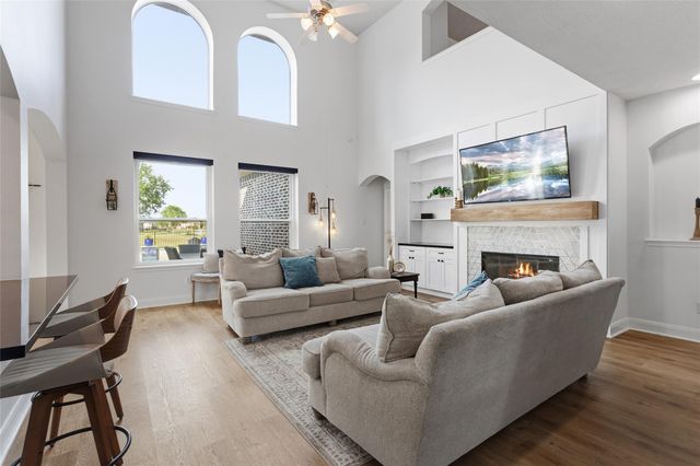 430 Overlook Drive, Friendswood, TX 77546