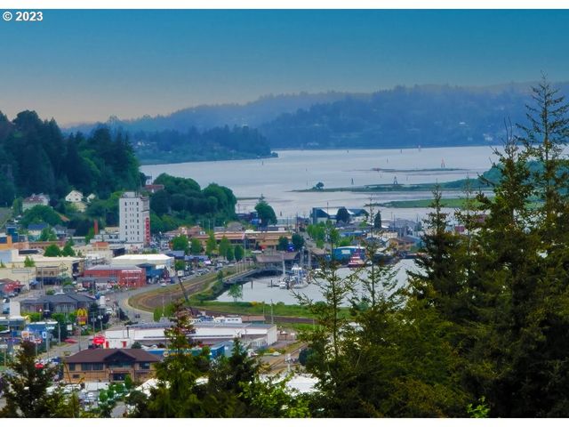 0 Flanagan Rd, Coos Bay, OR 97420