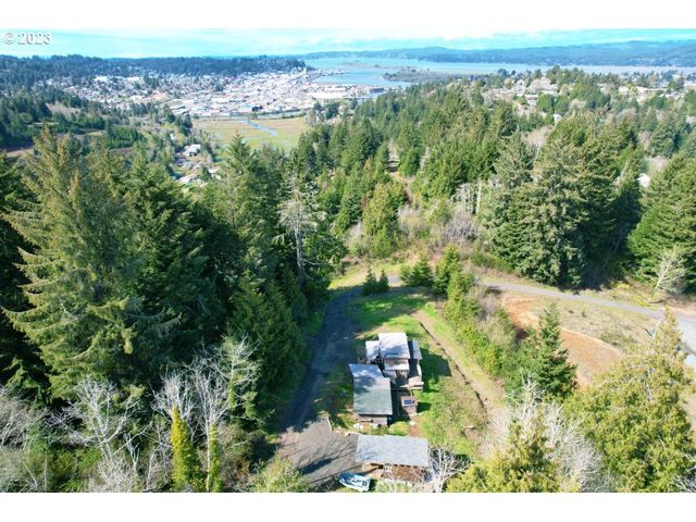 0 Flanagan Rd, Coos Bay, OR 97420