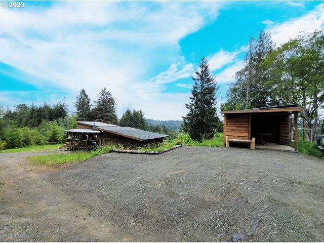 0 Flanagan Rd, Coos Bay, OR 97420