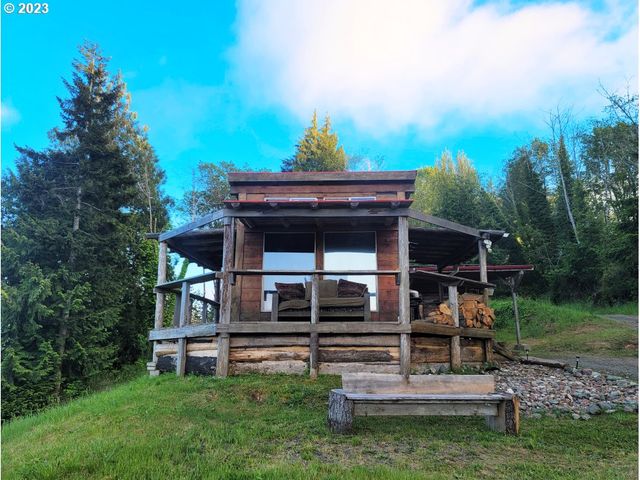 0 Flanagan Rd, Coos Bay, OR 97420