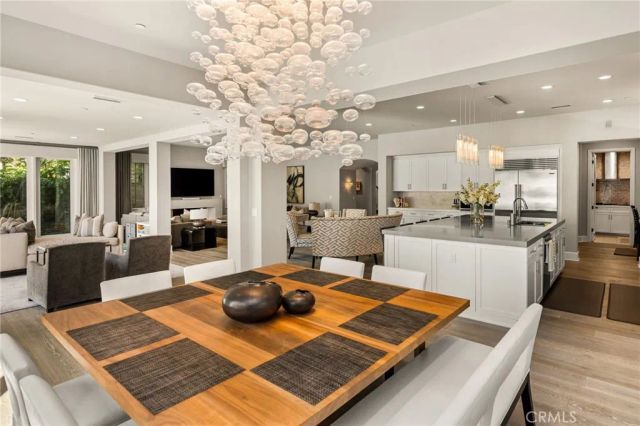 113 Andirons, Irvine, CA 92602