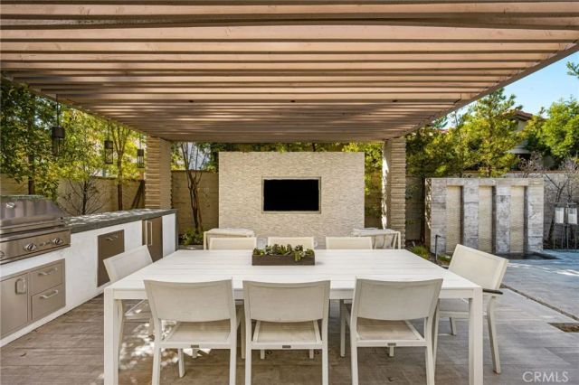 113 Andirons, Irvine, CA 92602