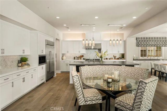 113 Andirons, Irvine, CA 92602