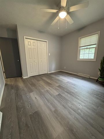 30417 Us-12, Niles, MI 49120