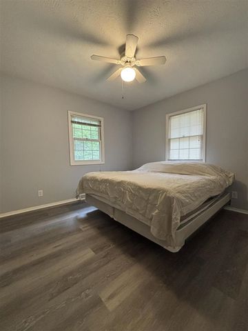 30417 Us-12, Niles, MI 49120