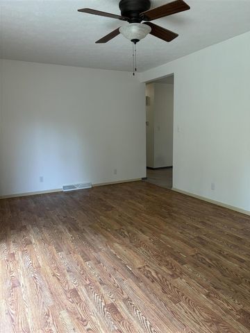 30417 Us-12, Niles, MI 49120