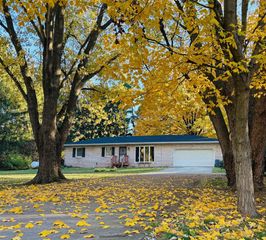 30417 Us-12, Niles, MI 49120