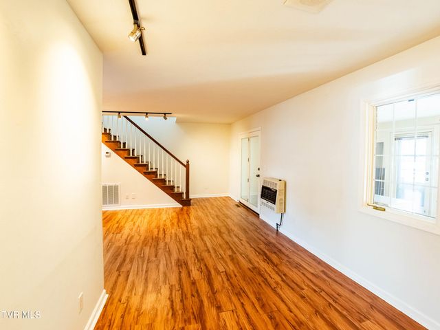 802 Locust Street 3, Rogersville, TN 37857