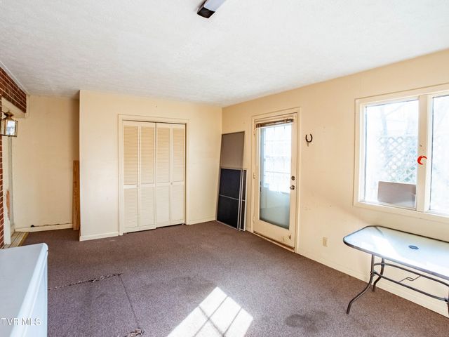 802 Locust Street 3, Rogersville, TN 37857