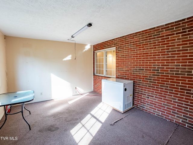 802 Locust Street 3, Rogersville, TN 37857