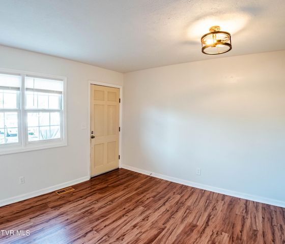 802 Locust Street 3, Rogersville, TN 37857