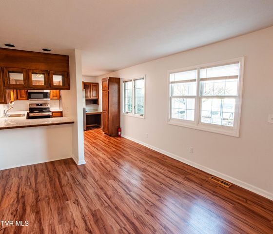 802 Locust Street 3, Rogersville, TN 37857