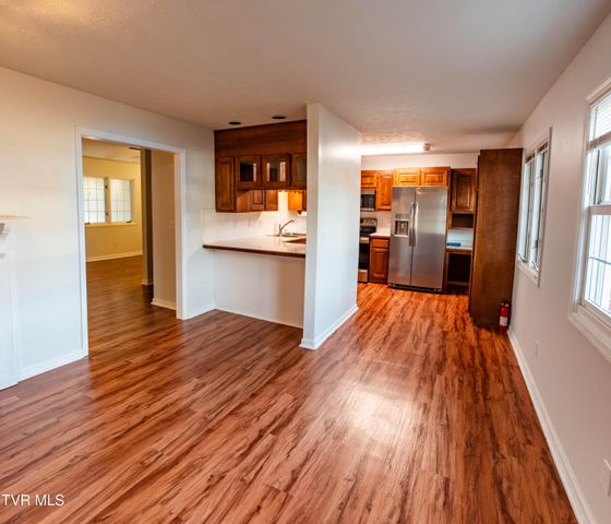 802 Locust Street 3, Rogersville, TN 37857