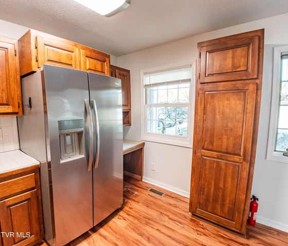 802 Locust Street 3, Rogersville, TN 37857