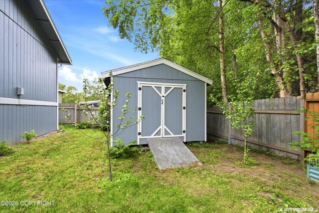 3931 Alitak Bay Circle, Anchorage, AK 99515
