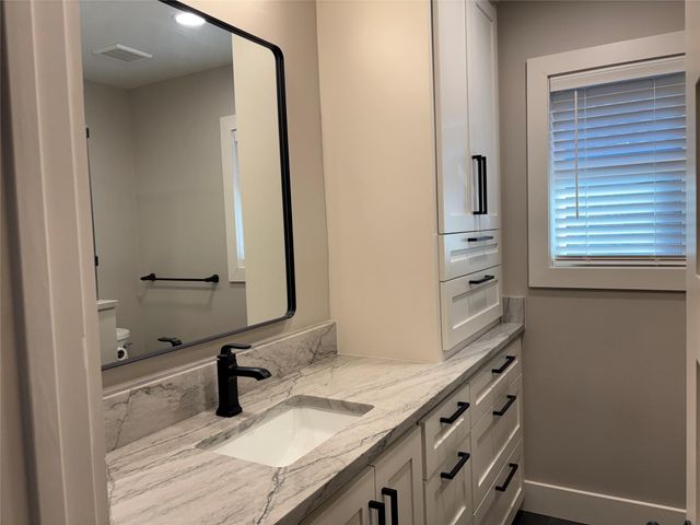 2223 Hialeah Drive, Houston, TX 77018