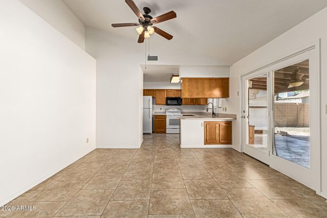 8820 W ALICE Avenue, Peoria, AZ 85345
