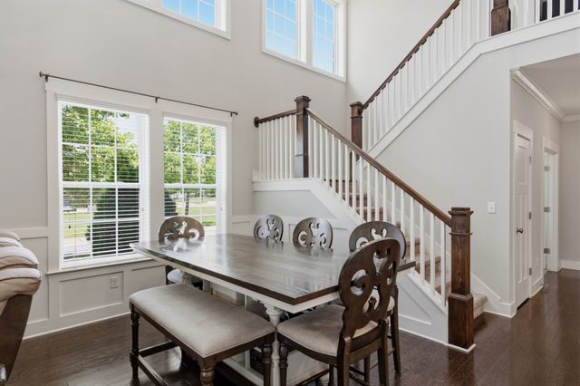 1551 Drakes Creek Rd, Hendersonville, TN 37075