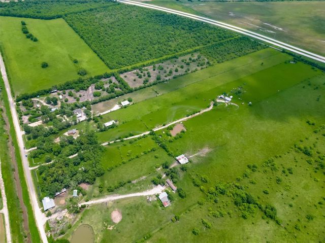 1031 County Road 491, Dayton, TX 77535