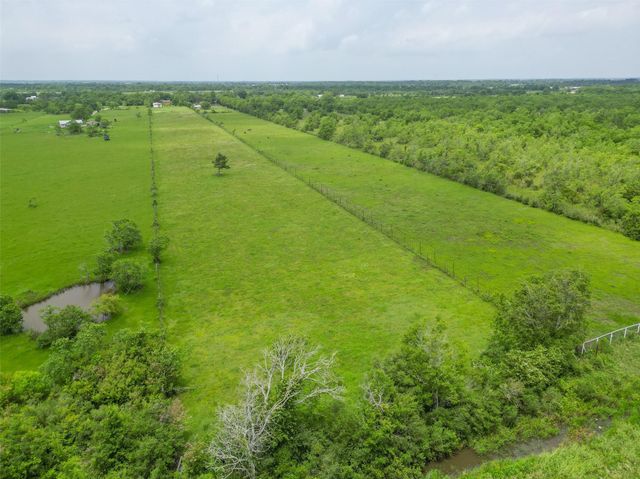 1031 County Road 491, Dayton, TX 77535