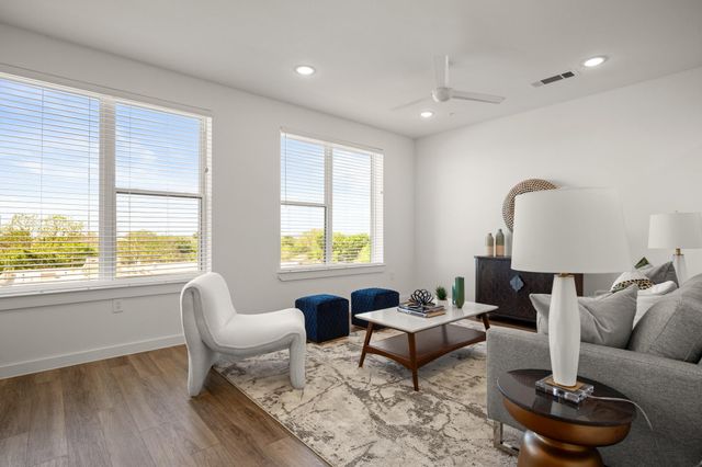 6324 N Lamar BLVD 313, Austin, TX 78752