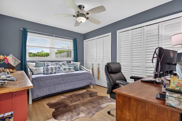 8751 NW 19th Street, Coral Springs, FL 33071