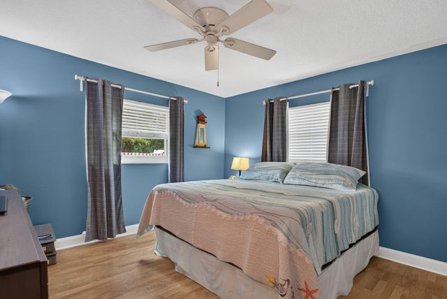 8751 NW 19th Street, Coral Springs, FL 33071