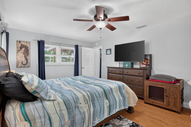 8751 NW 19th Street, Coral Springs, FL 33071