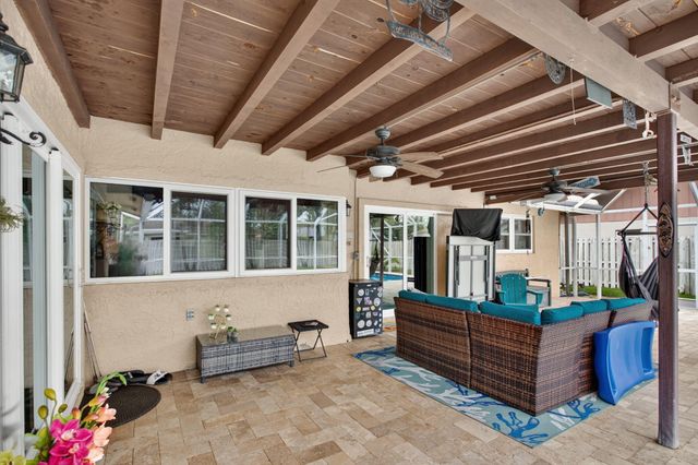 8751 NW 19th Street, Coral Springs, FL 33071