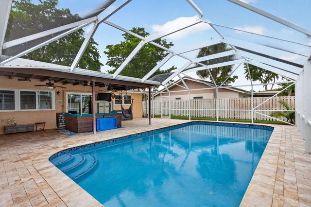 8751 NW 19th Street, Coral Springs, FL 33071