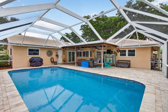 8751 NW 19th Street, Coral Springs, FL 33071