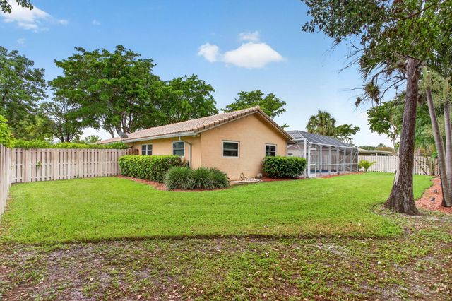 8751 NW 19th Street, Coral Springs, FL 33071