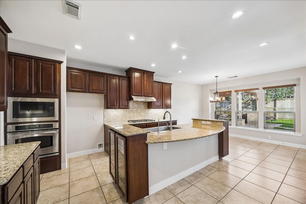 Image 17 of property listing at 2902 Grand Mesa Pass, Missouri City, TX 77459