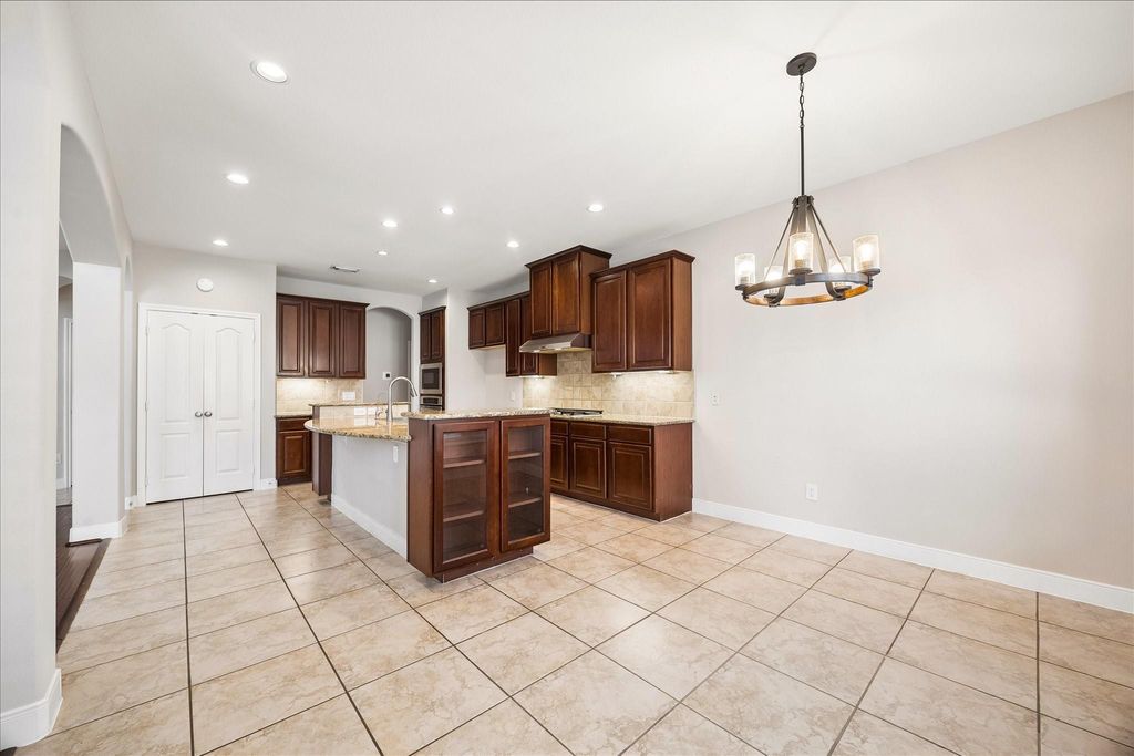 Image 19 of property listing at 2902 Grand Mesa Pass, Missouri City, TX 77459