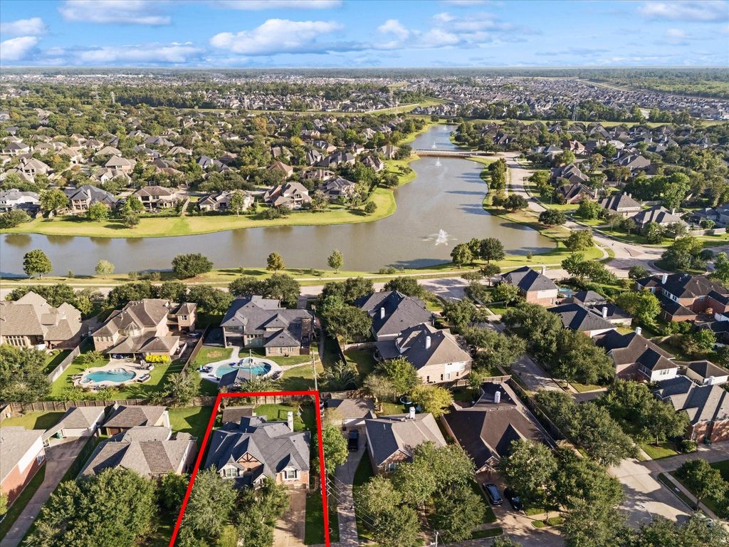 Image 2 of property listing at 2902 Grand Mesa Pass, Missouri City, TX 77459