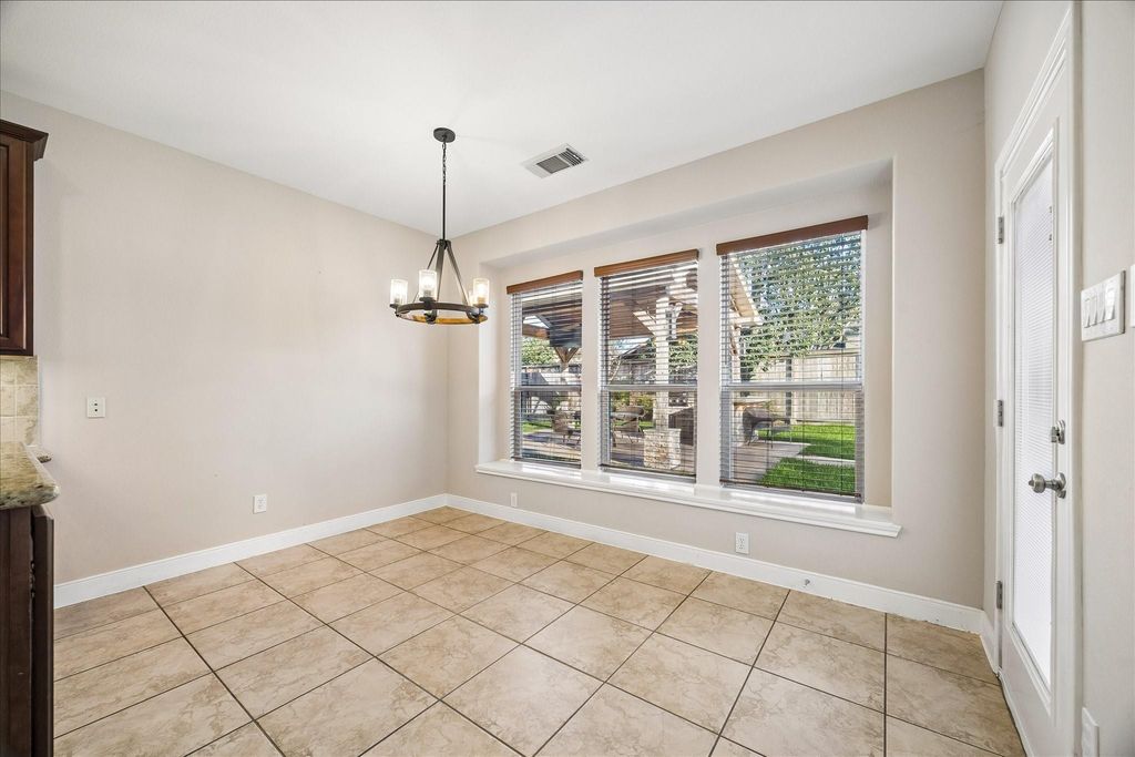 Image 21 of property listing at 2902 Grand Mesa Pass, Missouri City, TX 77459