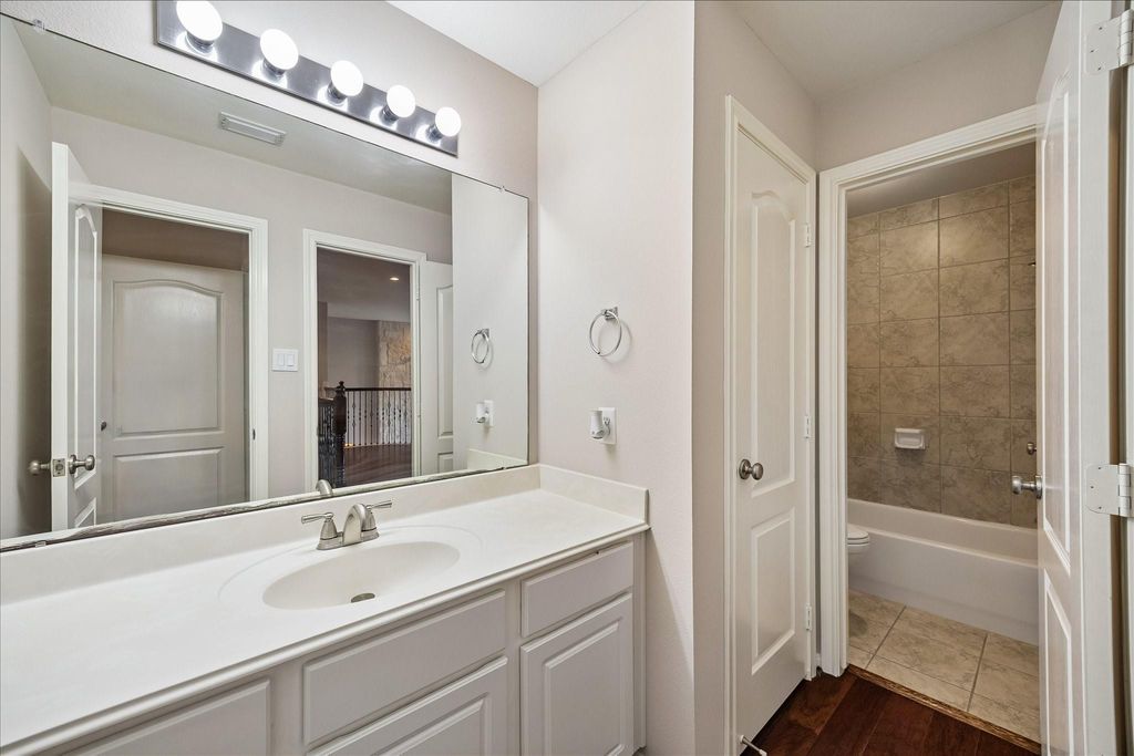 Image 36 of property listing at 2902 Grand Mesa Pass, Missouri City, TX 77459