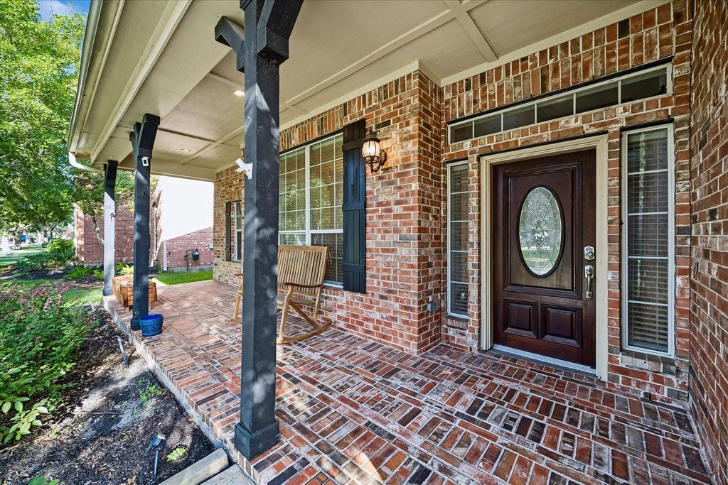 Image 4 of property listing at 2902 Grand Mesa Pass, Missouri City, TX 77459