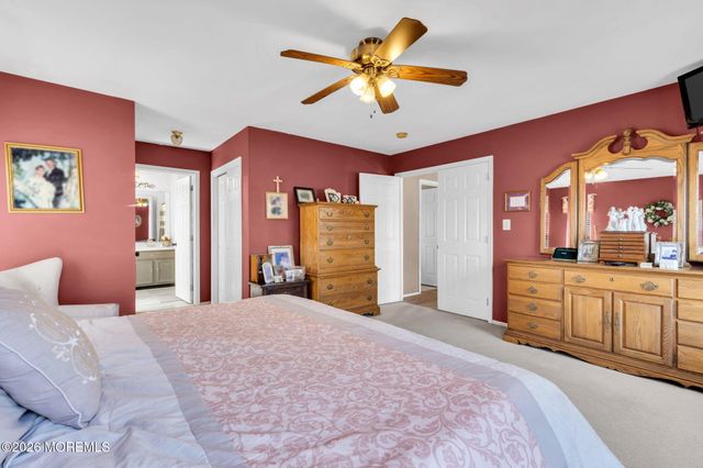 11 Andrew Street, Howell, NJ 07731