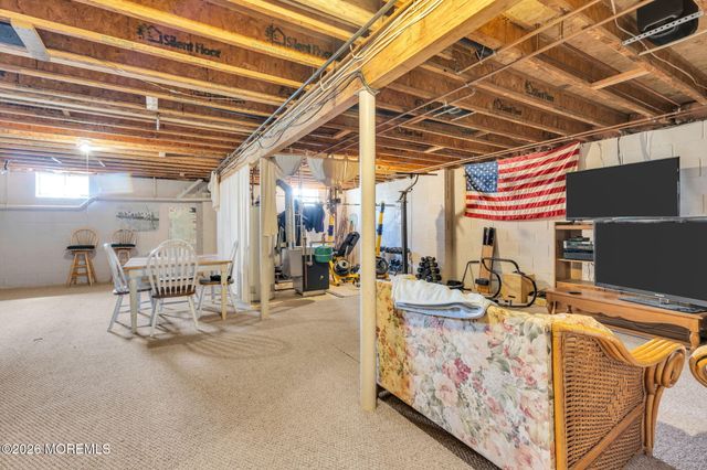 11 Andrew Street, Howell, NJ 07731