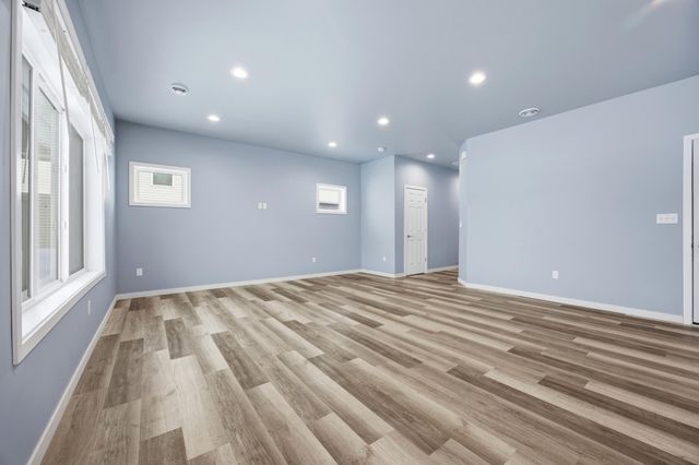 3433 18th Street S, Moorhead, MN 56560