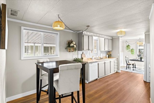 3431 S Pacific Highway SPC 98, Medford, OR 97501